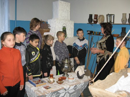 Экскурсия в местный мини-музей